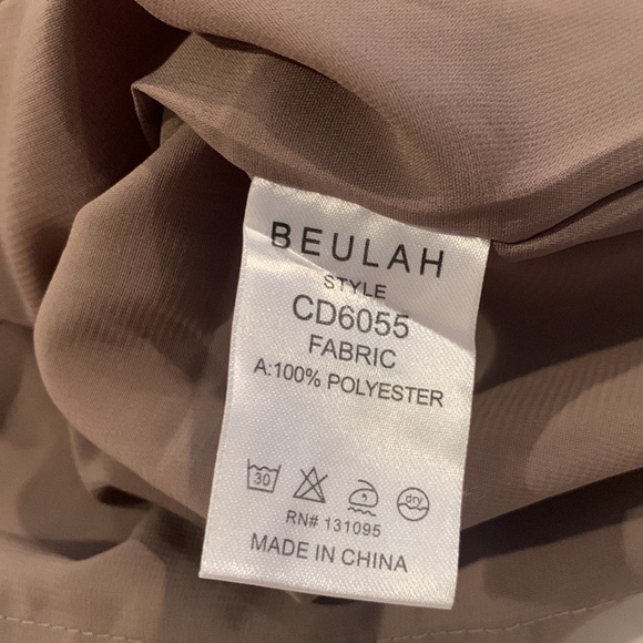 Silky ruffle dress - Picture 7 of 9